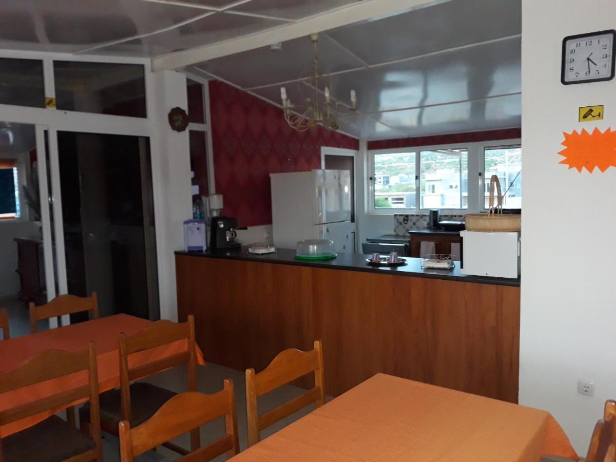 Yria Residencial Bed and Breakfast Porto Novo Exteriör bild