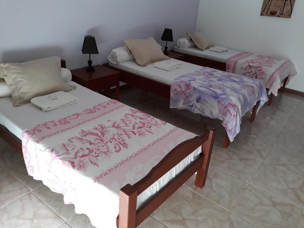 Yria Residencial Bed and Breakfast Porto Novo Exteriör bild