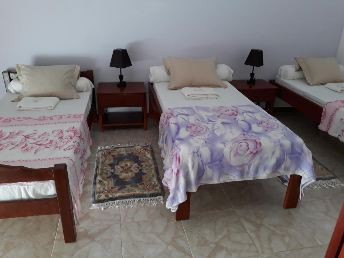 Yria Residencial Bed and Breakfast Porto Novo Exteriör bild