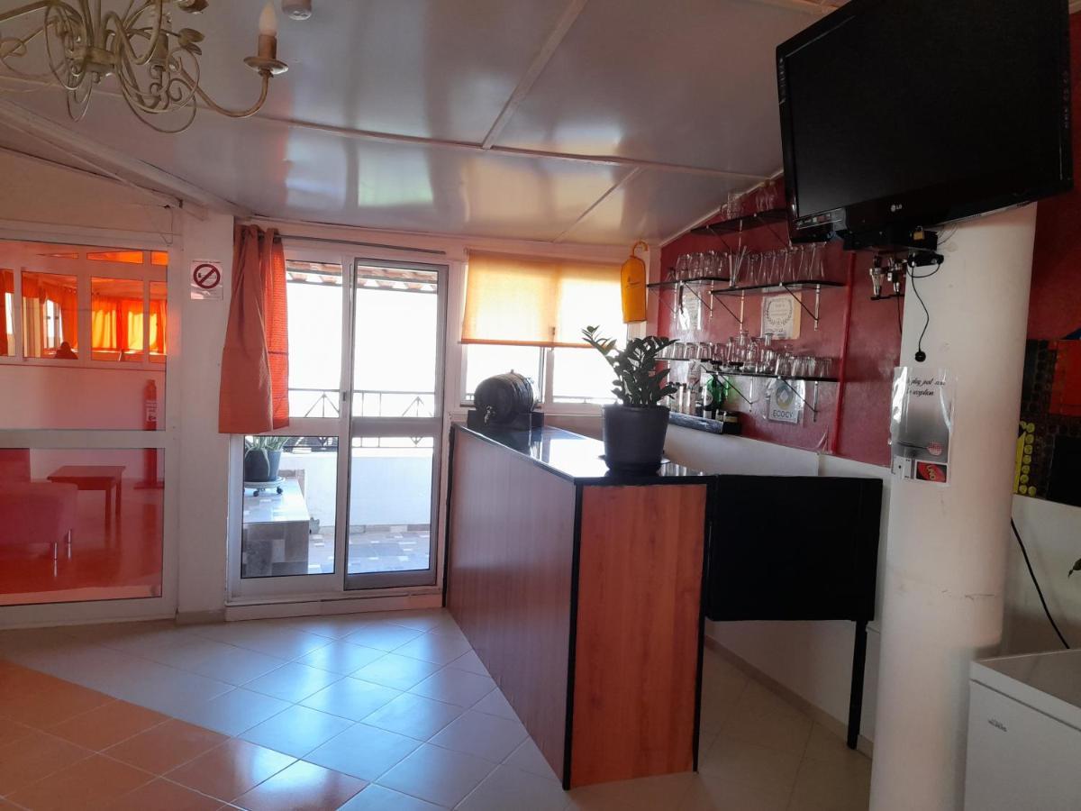 Yria Residencial Bed and Breakfast Porto Novo Exteriör bild