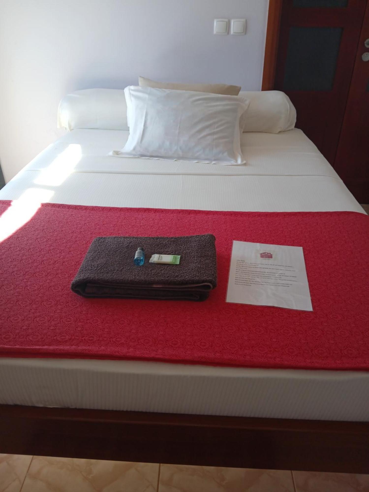 Yria Residencial Bed and Breakfast Porto Novo Exteriör bild